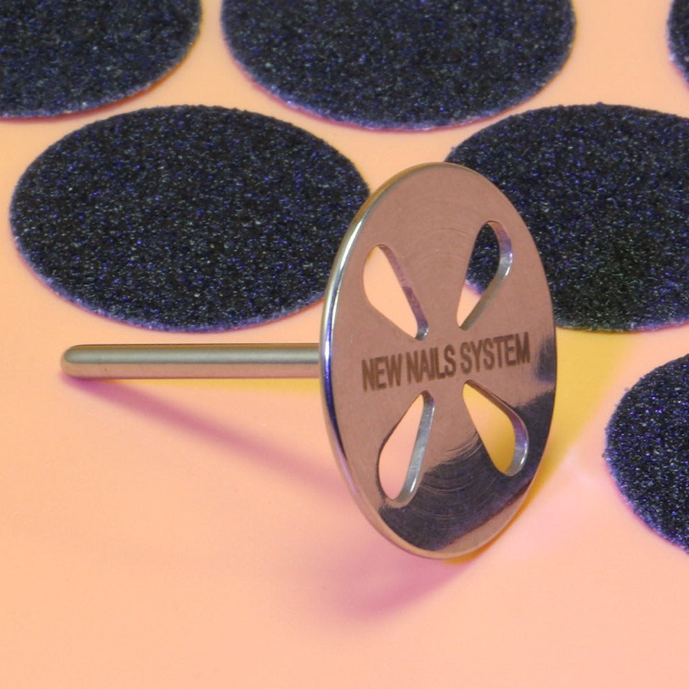 CHUCK cutter for disposable pedicure abrasive discs